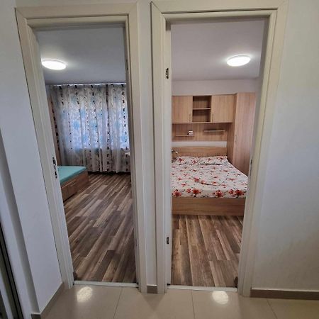 Apartament Cu 2 Dormitoare - Madalina Corabia Extérieur photo
