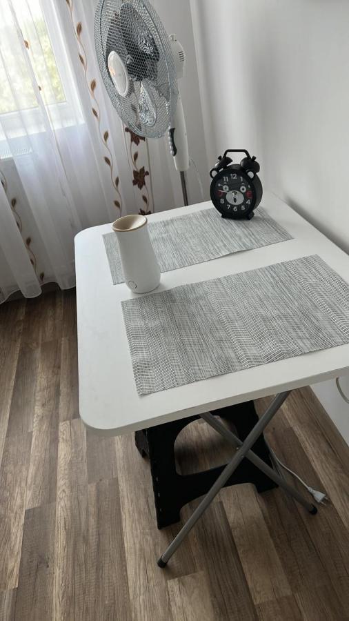 Apartament Cu 2 Dormitoare - Madalina Corabia Extérieur photo