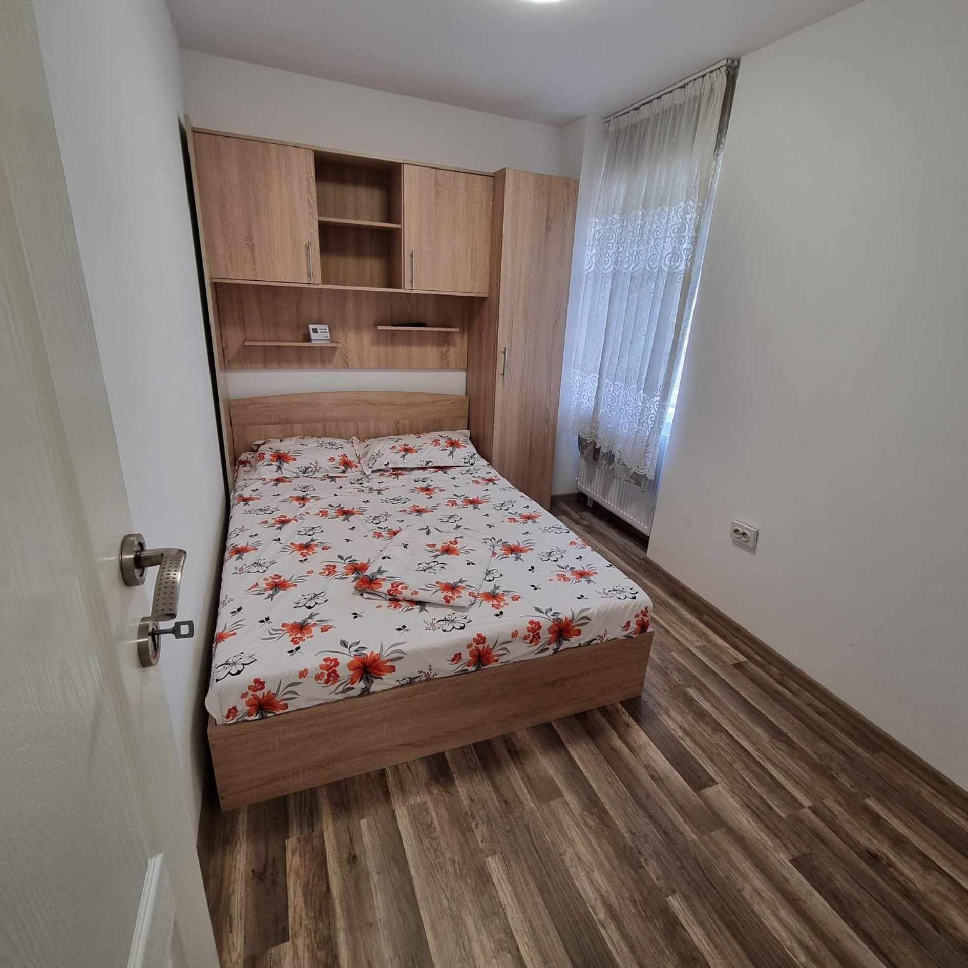 Apartament Cu 2 Dormitoare - Madalina Corabia Extérieur photo
